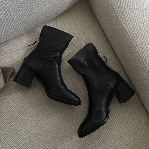 🆕 Kelsi dagger brooklyn Island Black Leather Bootie 6.5 - Picture 2 of 8